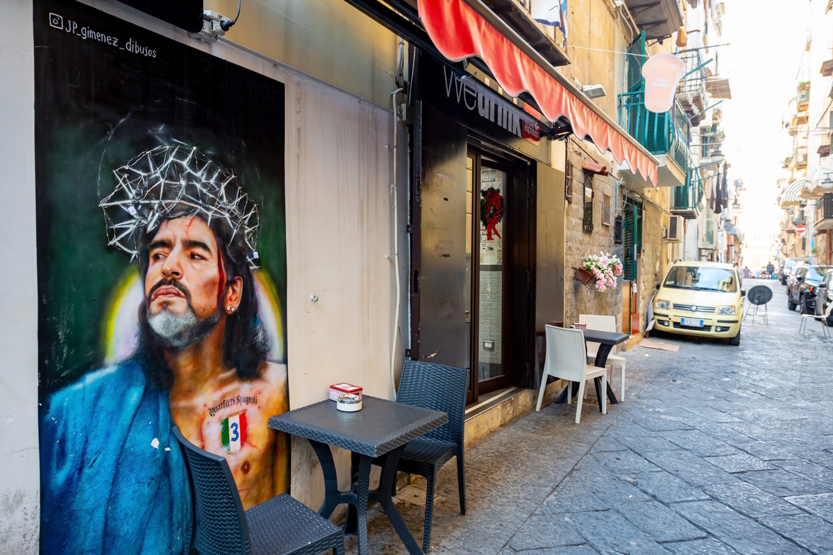 Maradona murale