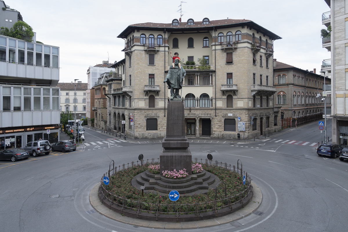 Bambino Maurizio Cattelan a Bergamo: One