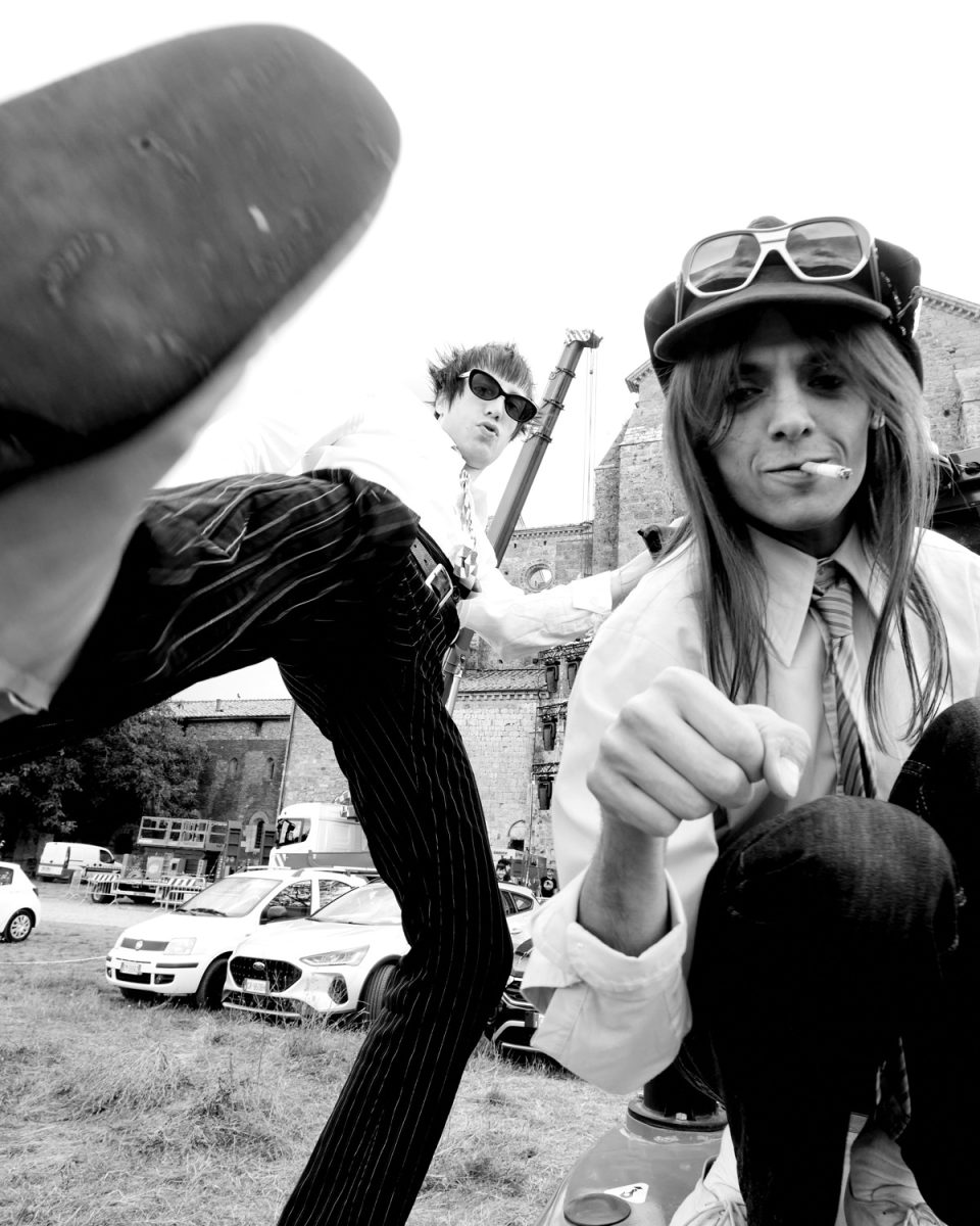 Lucio Corsi La Chitarra Nella Roccia