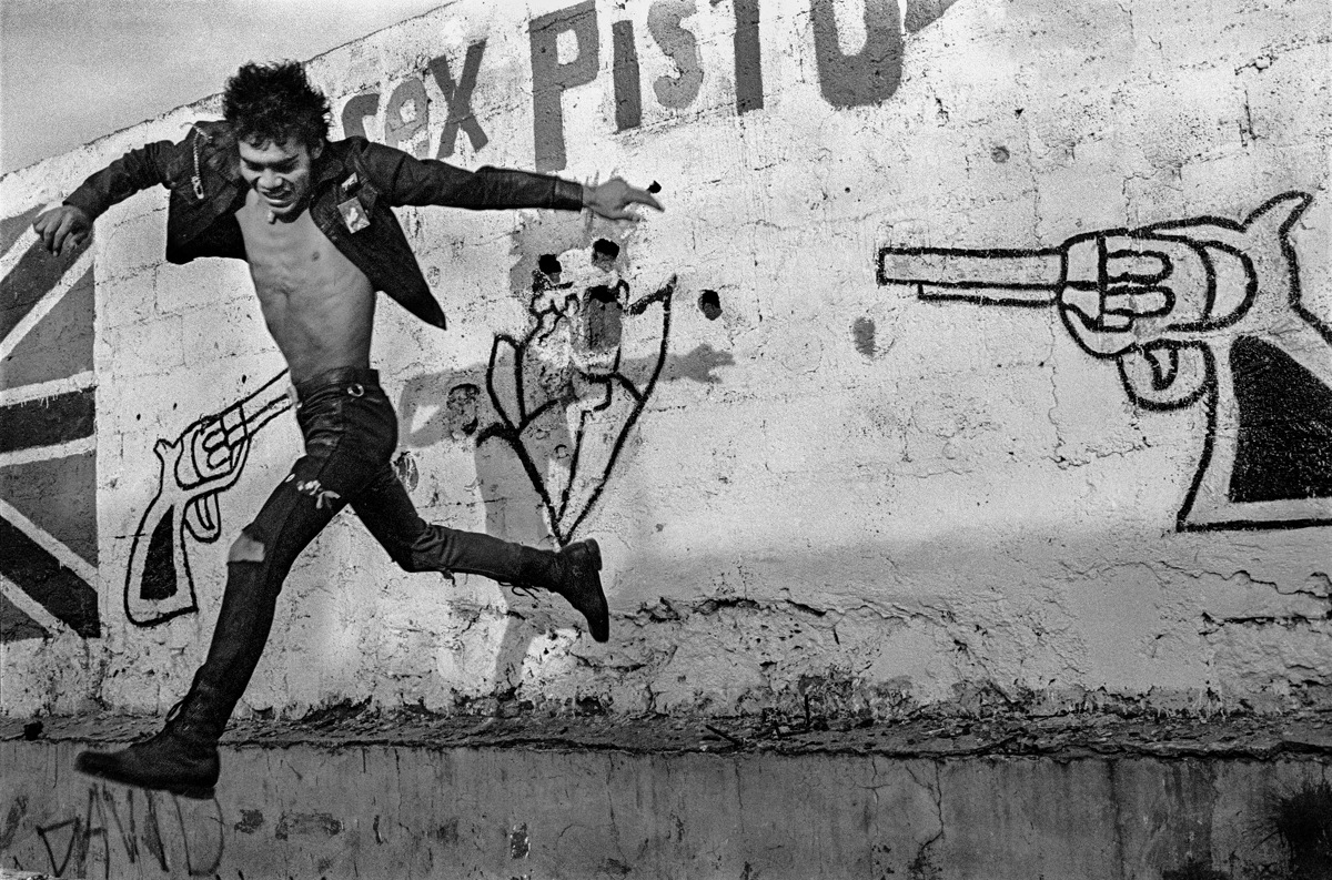 Pablo 0. Monasterio Volando bajo, 1988