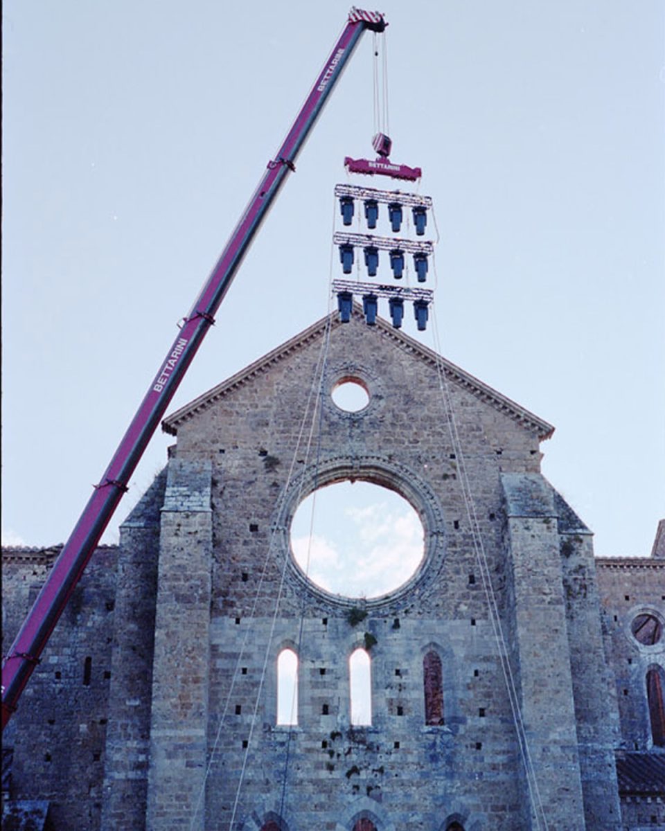 Lucio Corsi La Chitarra Nella Roccia