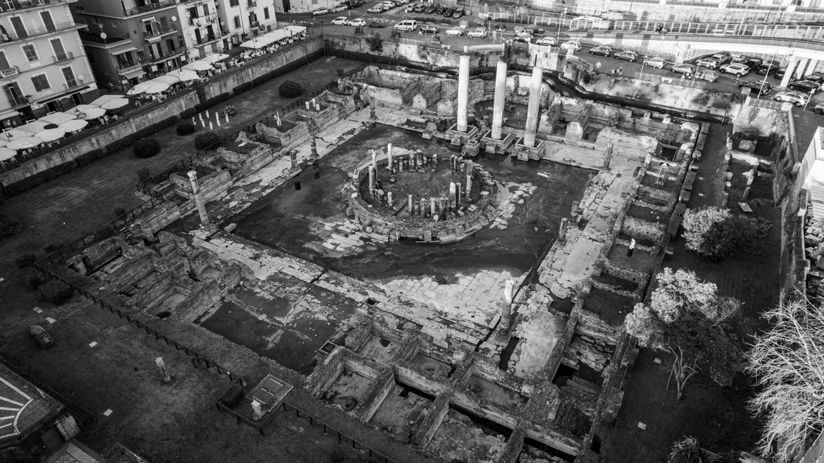 Giovanni De Angelis (Italia), fotografo invitato XVI Premio IILA-Fotografia. Dalla serie “BRADYSISMUS”, 2024-2025