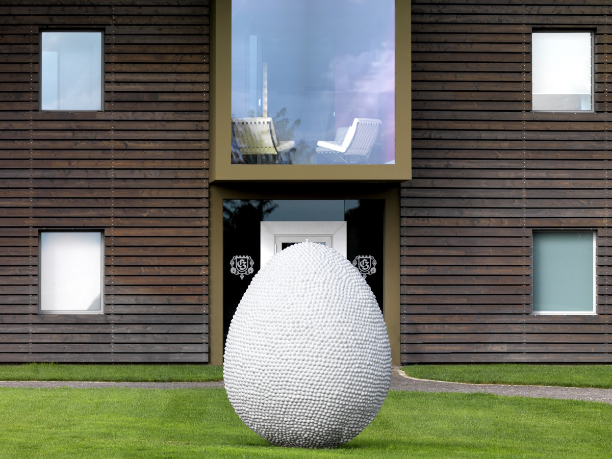 Ca' del Bosco, Egg Concept, Spirito Costa / Photo by Massimo Listri