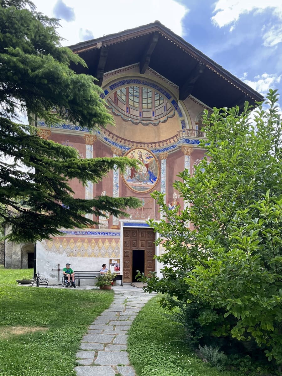 Veduta di Aymavilles in Valle d'Aosta, tra i luoghi di Monumenti Aperti 2026