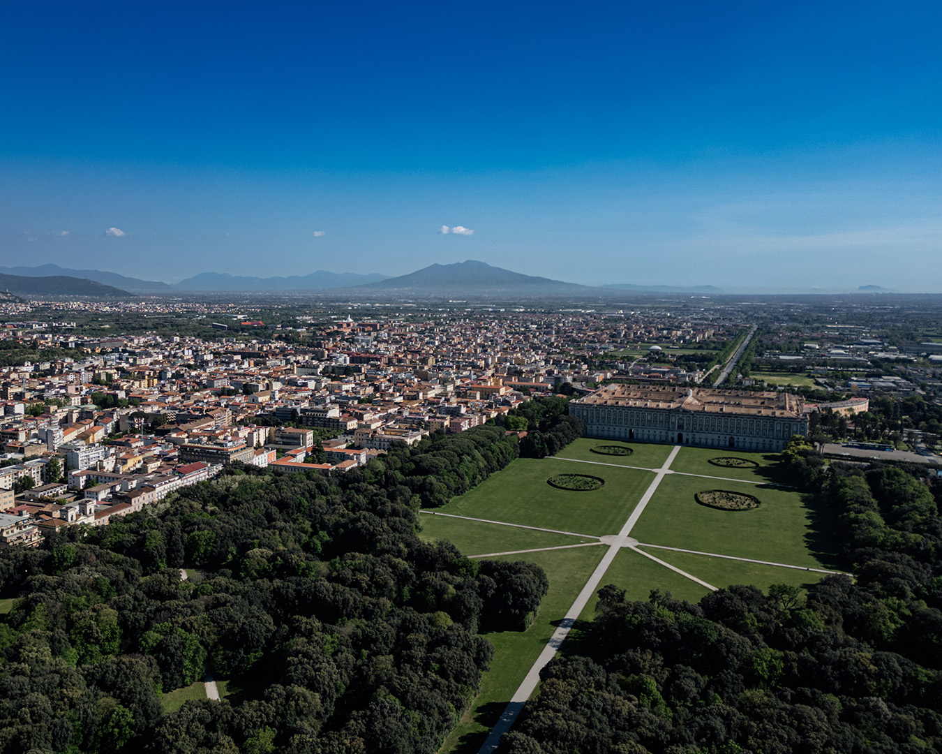 Veduta del Parco reale e del Giardino Inglese della Reggia di Caserta, foto di Marco Ferraro