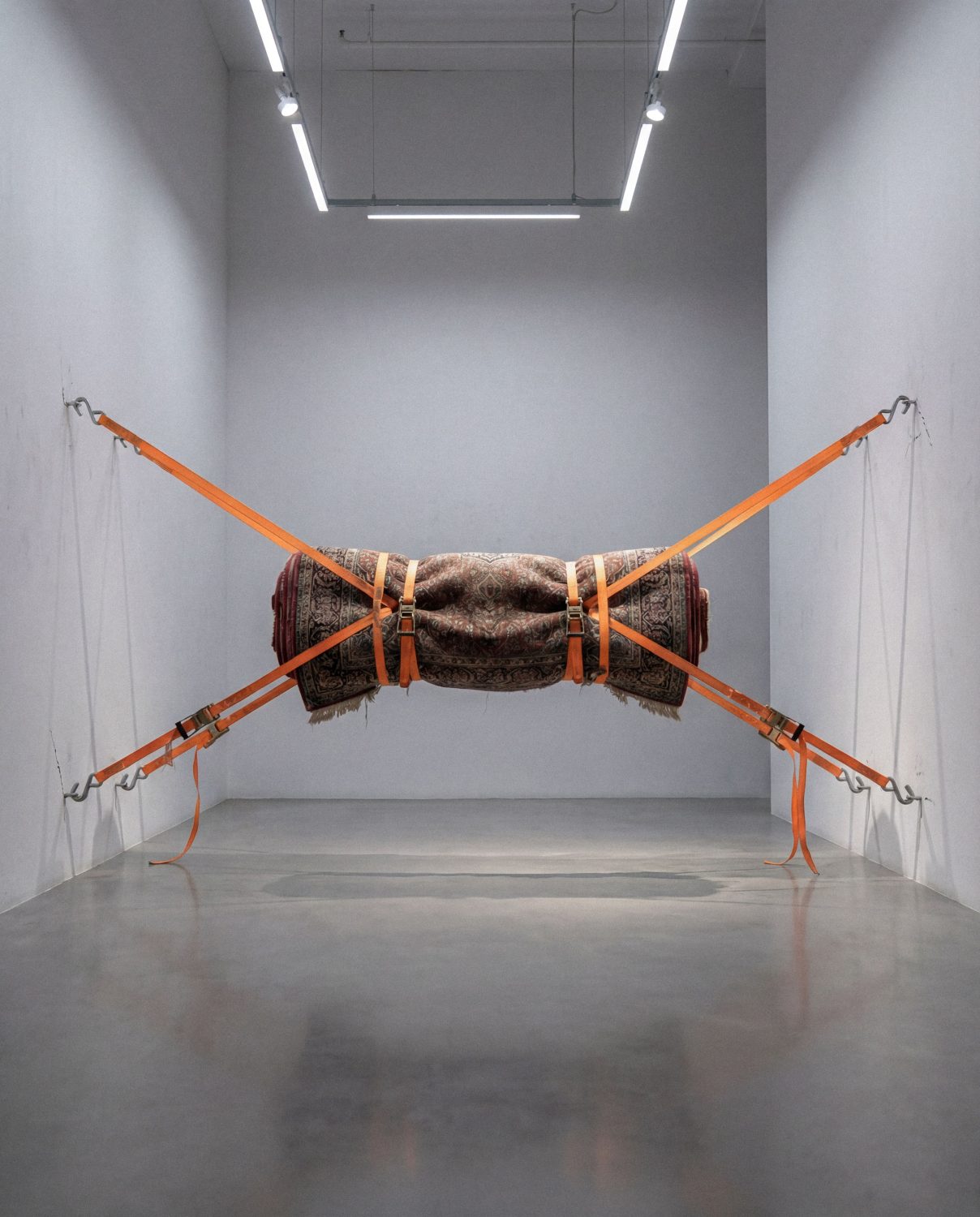 Opera di Renato Calaj esposta nella mostra Periferia tra pittura e sperimentazione visiva