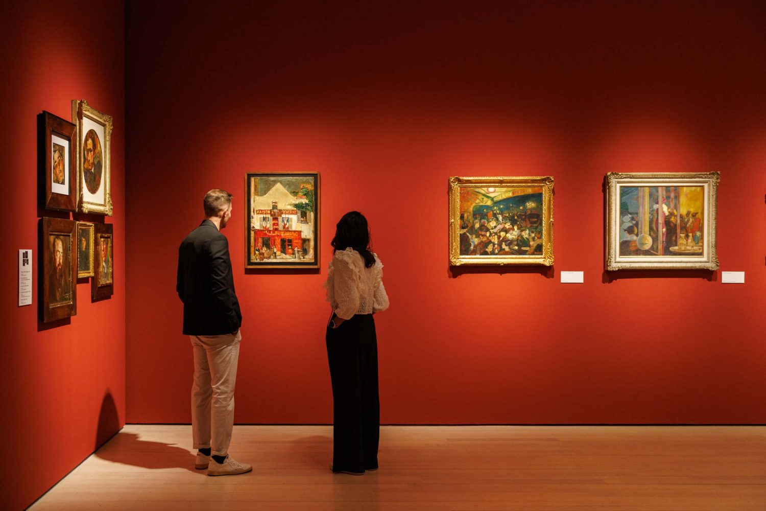 Sala espositiva con opere di Anselmo Bucci al Mart di Rovereto