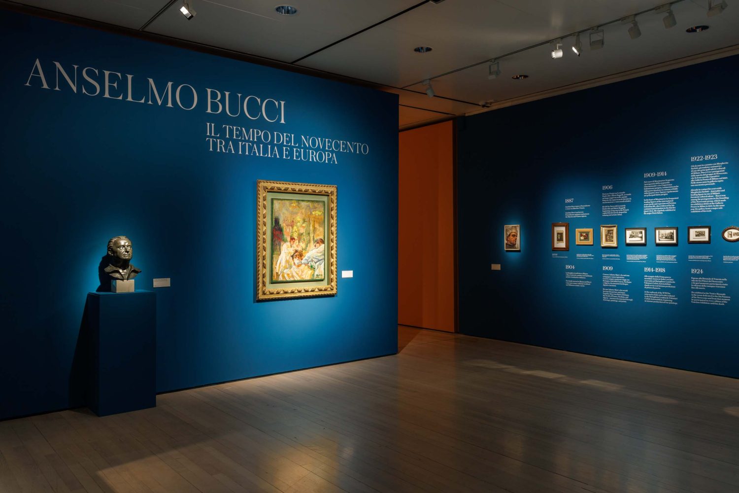 Dettaglio di sala con dipinti di Anselmo Bucci al Mart di Rovereto